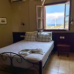 Minos Πανσιόν