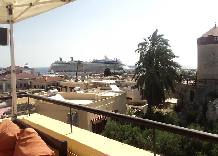 Minos 게스트하우스 3*