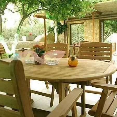 Minos Πανσιόν