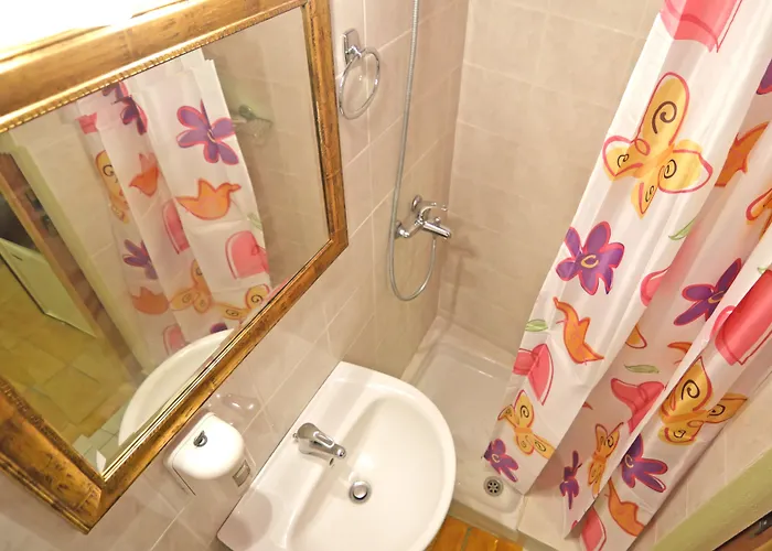 Konukevi Minos Rhodes City